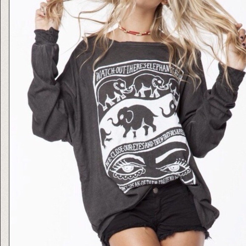 RARE Brandy Melville elephant top